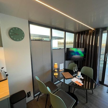 ホテル Hausboot Fjord Baltica Mit Dachterrasse In バース エクステリア 写真